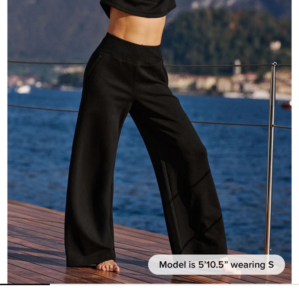 ALO Yoga Kids Black Joggers